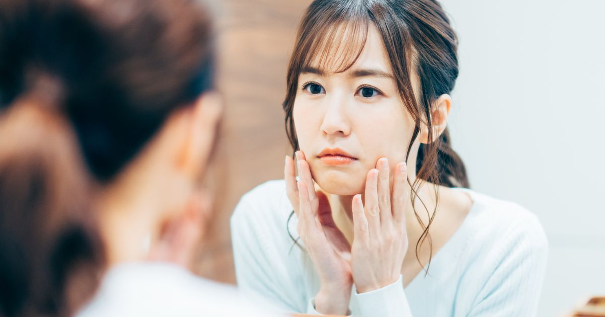 顔のむくみ原因と対策とは？スッキリとした印象の小顔を目指す方法｜MYTREX SHAPE POINTER(マイトレックス シェイプポインター)