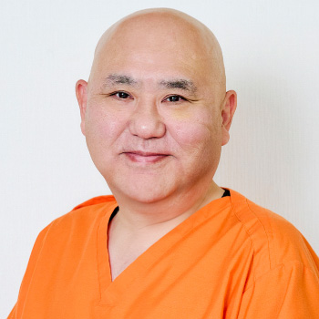 中央整骨鍼灸院 院長 古賀慶之助先生
