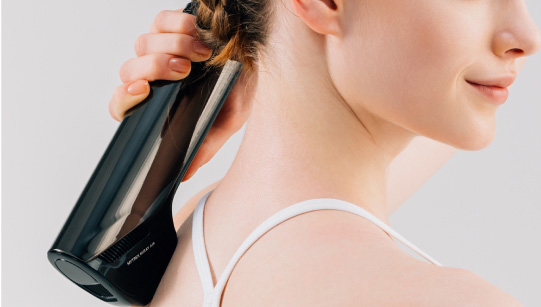 MiRAY AIRはコードレスで使いやすい光美容器です MiRAY AIRはコードレスでどこでも使用でき背中にも当てやすいです