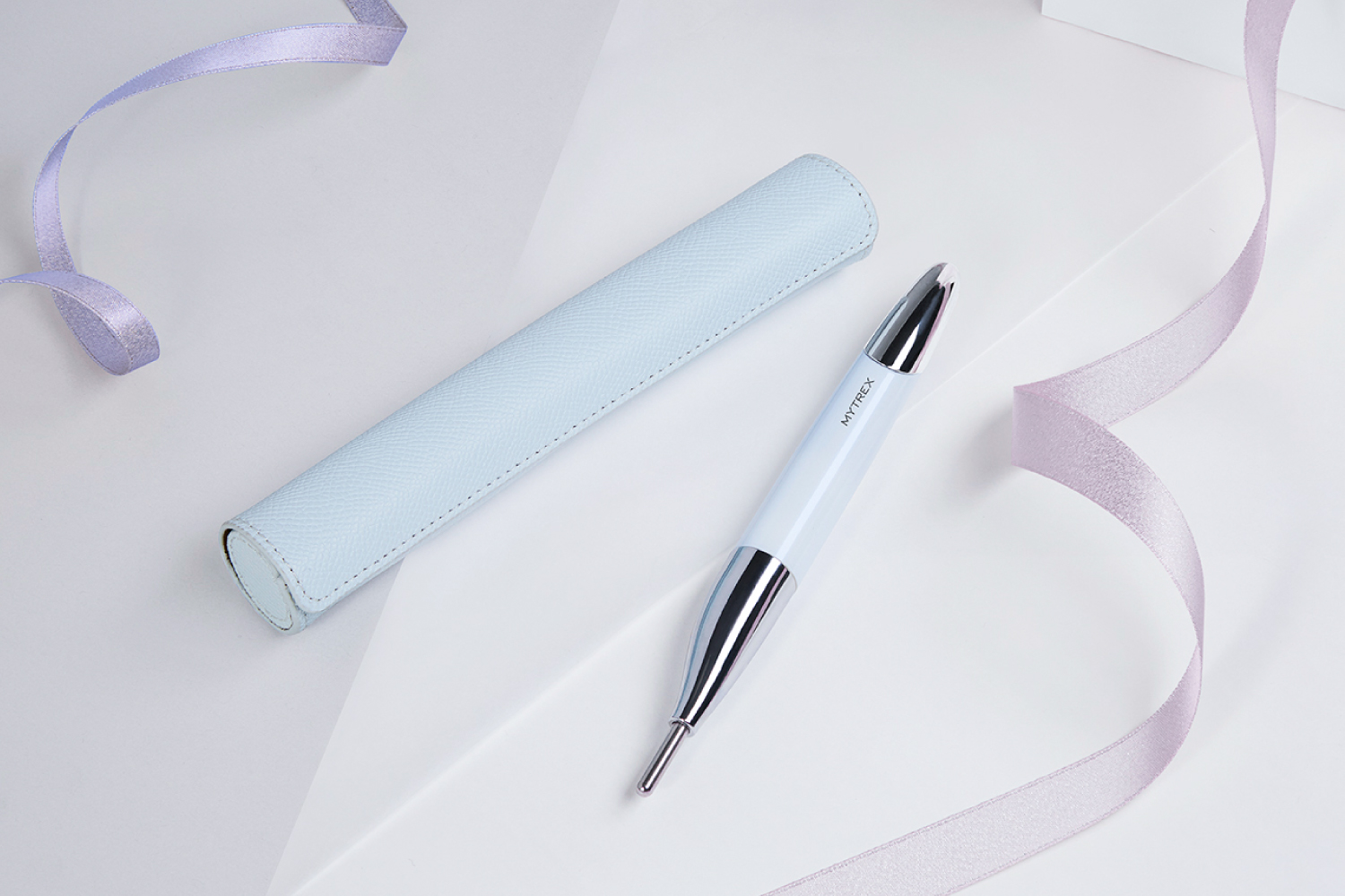 1本でほぐしケアと美肌ケアを実現。圧力を切り替えられるペン型美顔器『SHAPE POINTER』誕生。